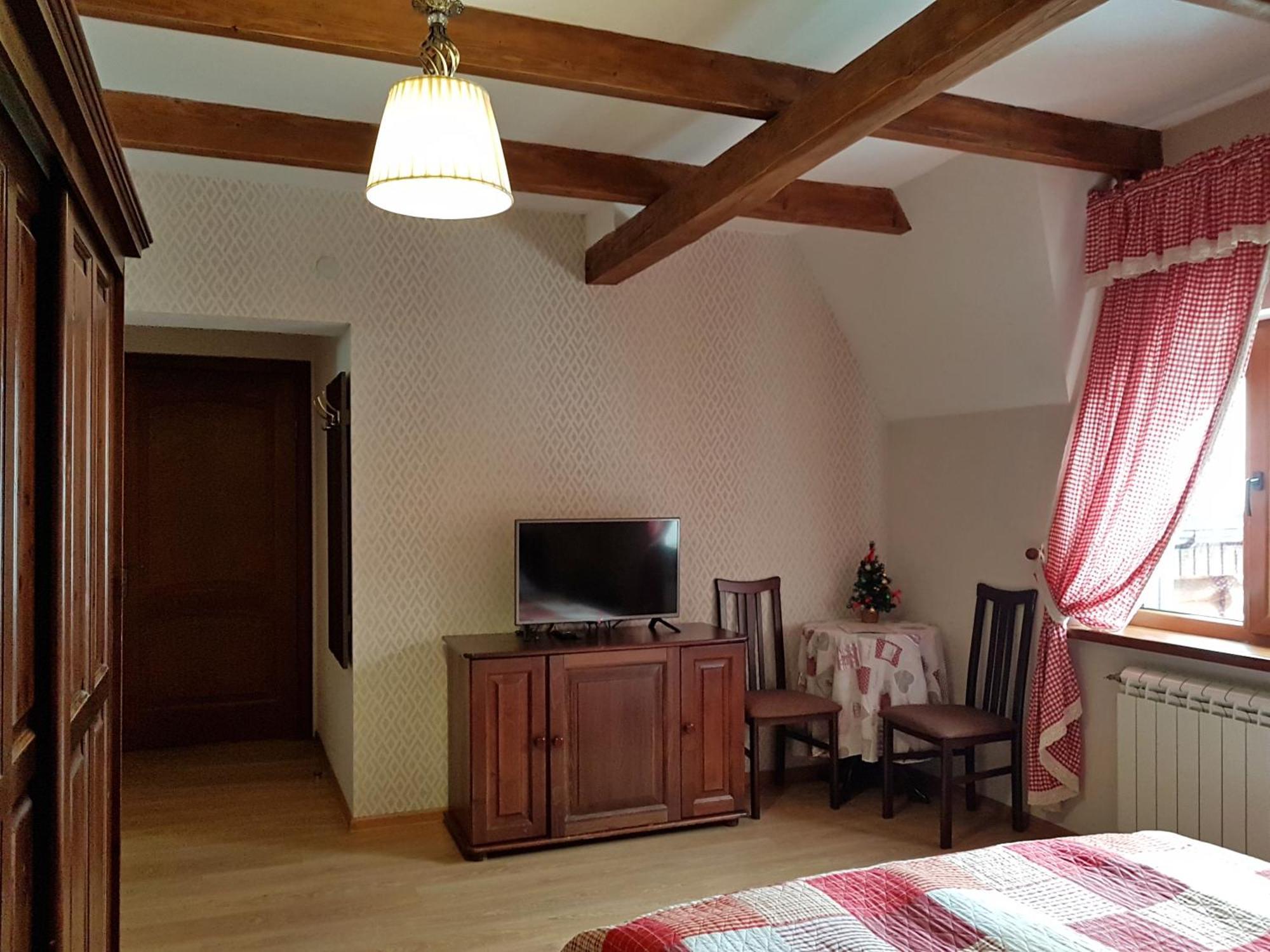 Zelena Sadyba Turichki Pokoj fotografie